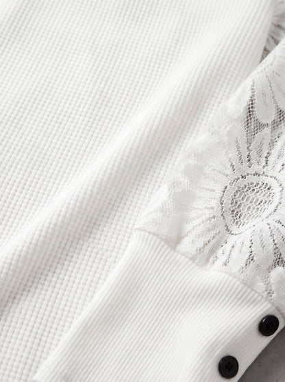 Mette | Women's Decorative Sleeve Button-Detail Blouse